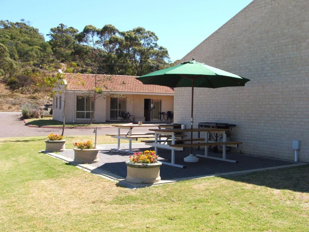 Harbourside Motel 3*